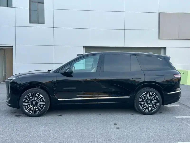 NIO ES8 2026 Model Six-Seat Executive Luxury Edition — миниатюра 3
