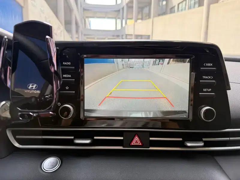 Hyundai Elantra 2023 1.5L CVT GLX Elite Edition — миниатюра 11