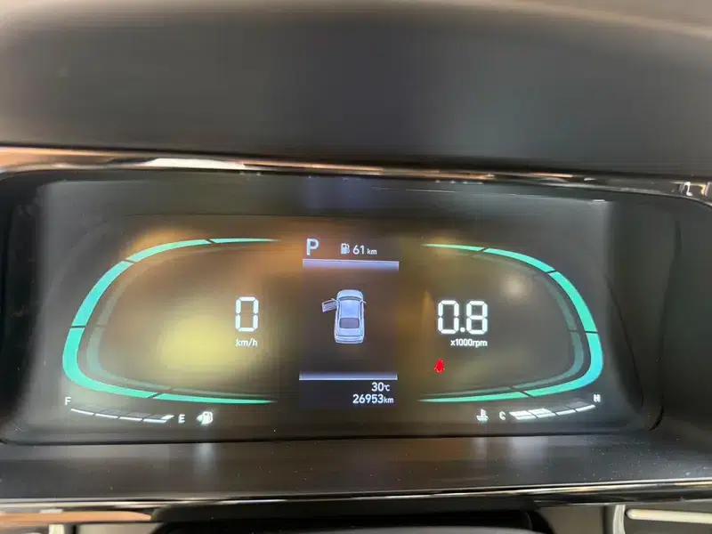 Hyundai Elantra 2023 1.5L CVT GLX Elite Edition — миниатюра 16