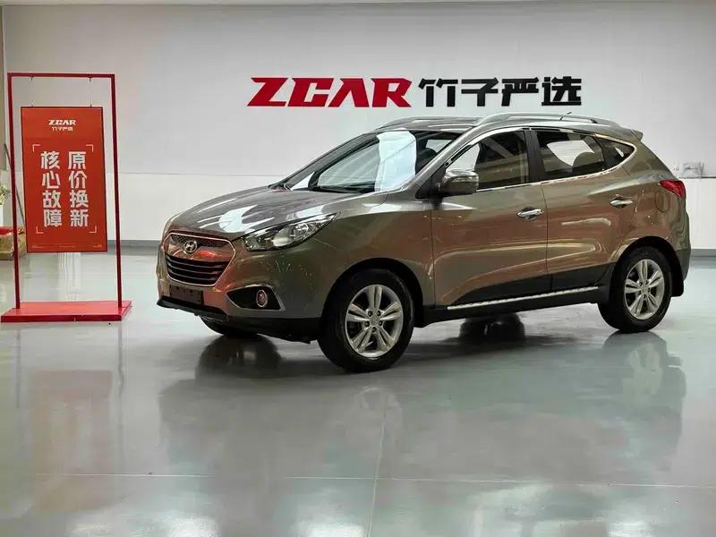 Hyundai ix35 2012 2.0L Automatic 2WD Elite GLS — миниатюра 1