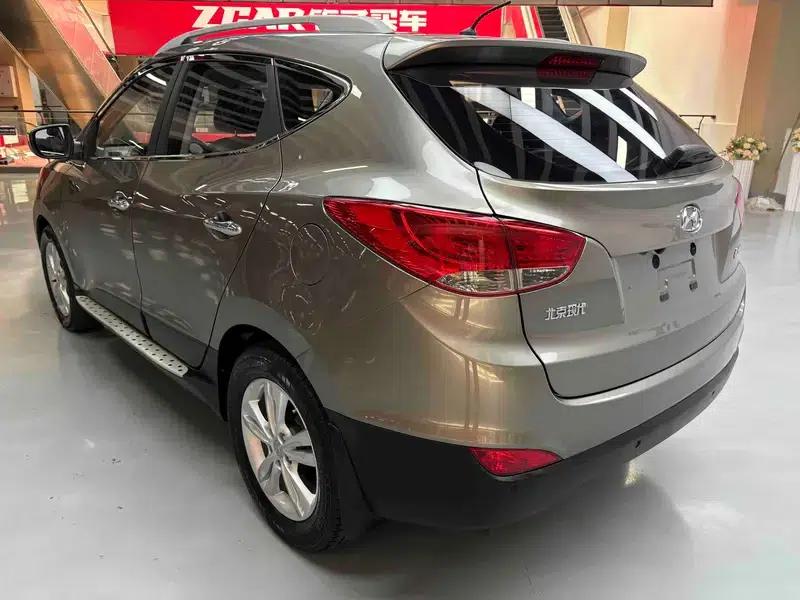 Hyundai ix35 2012 2.0L Automatic 2WD Elite GLS — миниатюра 5
