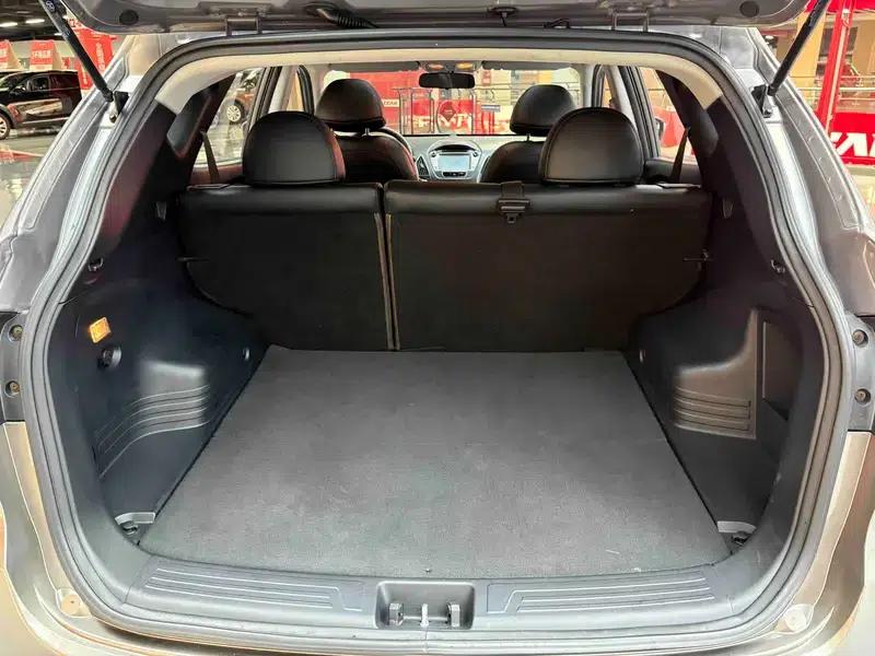Hyundai ix35 2012 2.0L Automatic 2WD Elite GLS — миниатюра 41