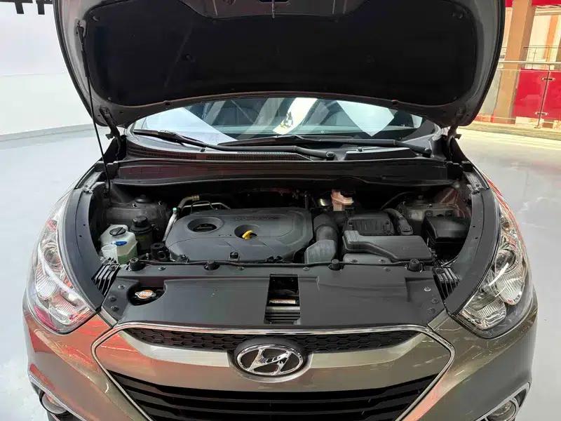 Hyundai ix35 2012 2.0L Automatic 2WD Elite GLS — миниатюра 10