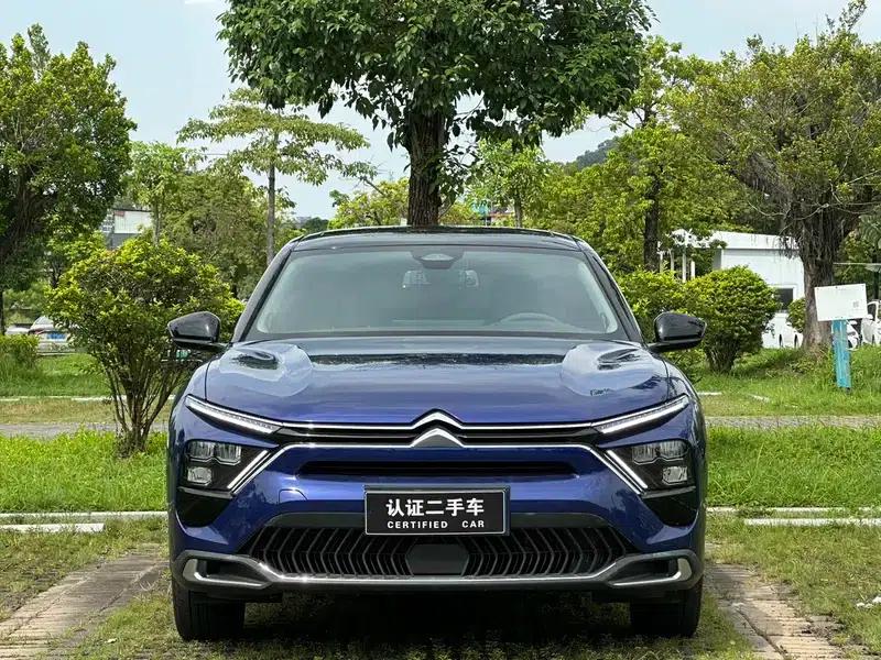 The 2021 Versailles C5 X 1.6T: An Extraordinary Force — миниатюра 2