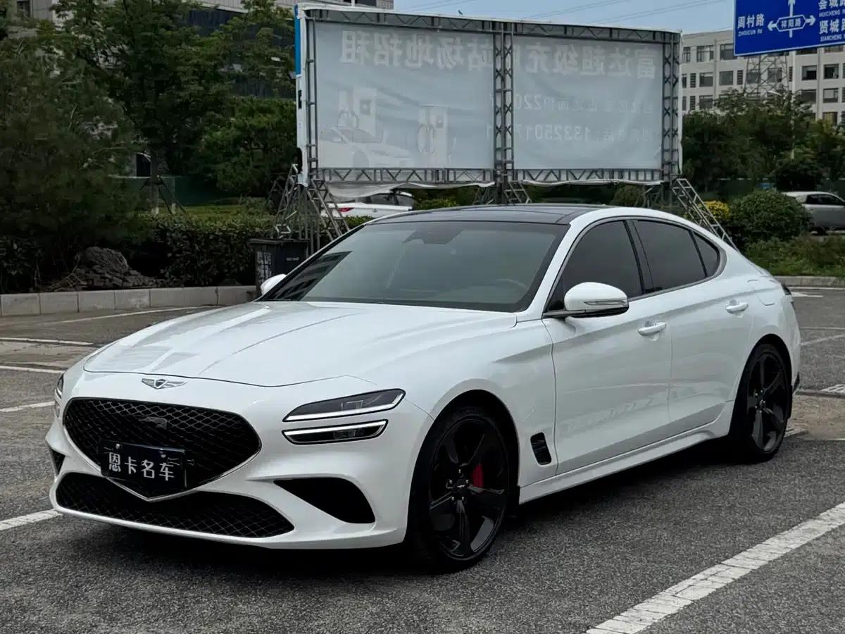 Genesis G70 2023 2.0T Rear-Wheel Drive Luxury Edition — миниатюра 1