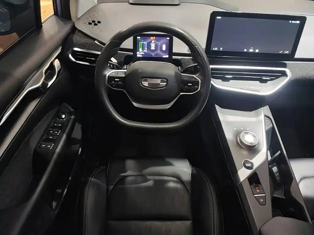 Geely Geometry C 2022 Blueberry C400 — миниатюра 11