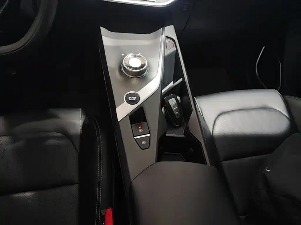 Geely Geometry C 2022 Blueberry C400 — миниатюра 14