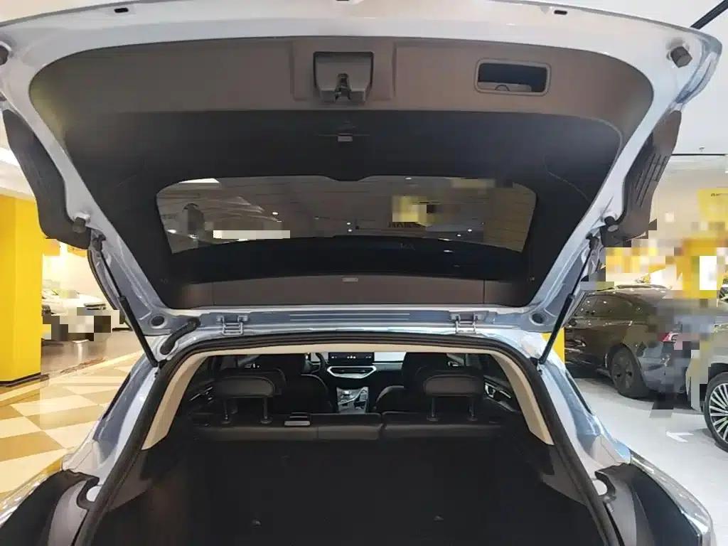 Geely Geometry C 2022 Blueberry C400 — миниатюра 19