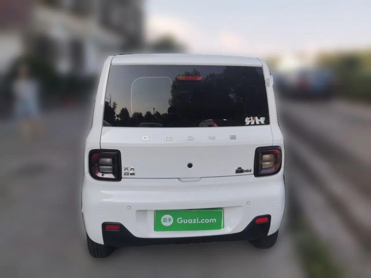 Geely Galaxy Panda 2023 Panda Mini 200km Endurance Bear — миниатюра 3