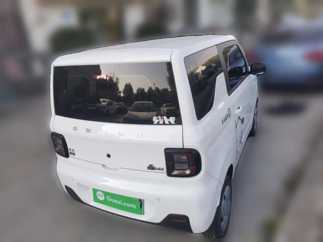 Geely Galaxy Panda 2023 Panda Mini 200km Endurance Bear — миниатюра 4