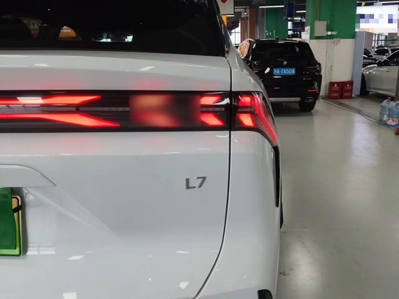 Geely Galaxy L7 2023 1.5T 115 km PLUS — миниатюра 9