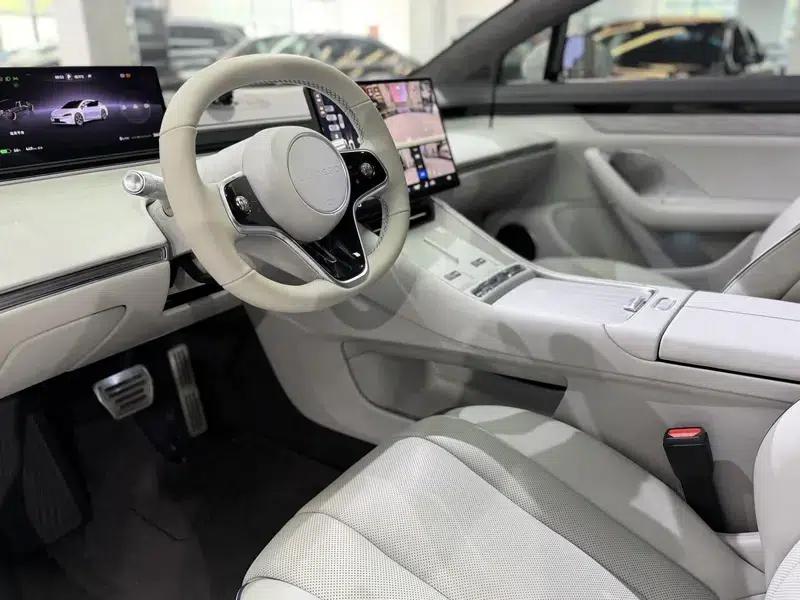 Zhijie S7 2025 Max Rear-Wheel Drive Long Range Edition — миниатюра 15