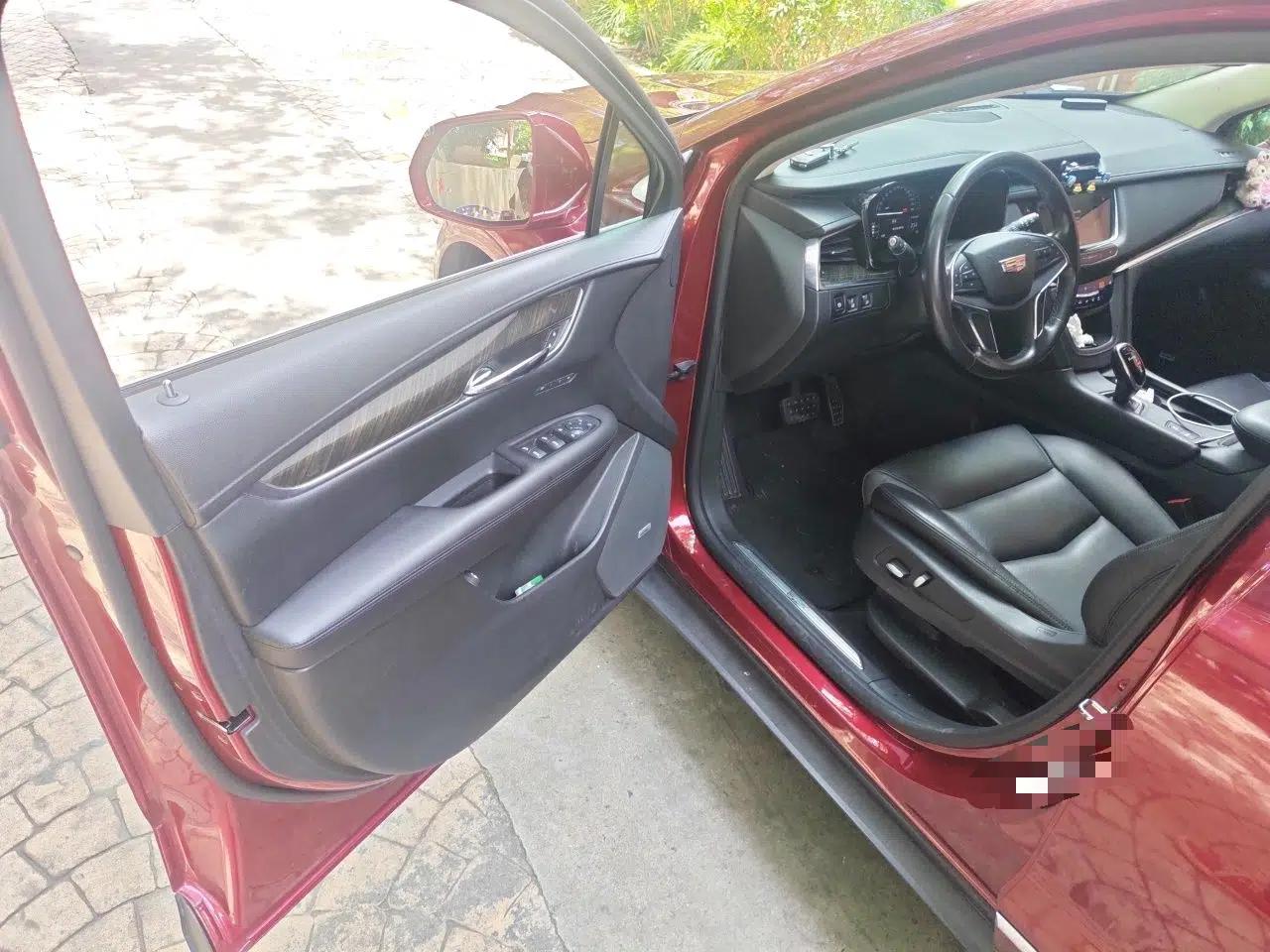 Cadillac XT5 2016 25T Luxury Model — миниатюра 16