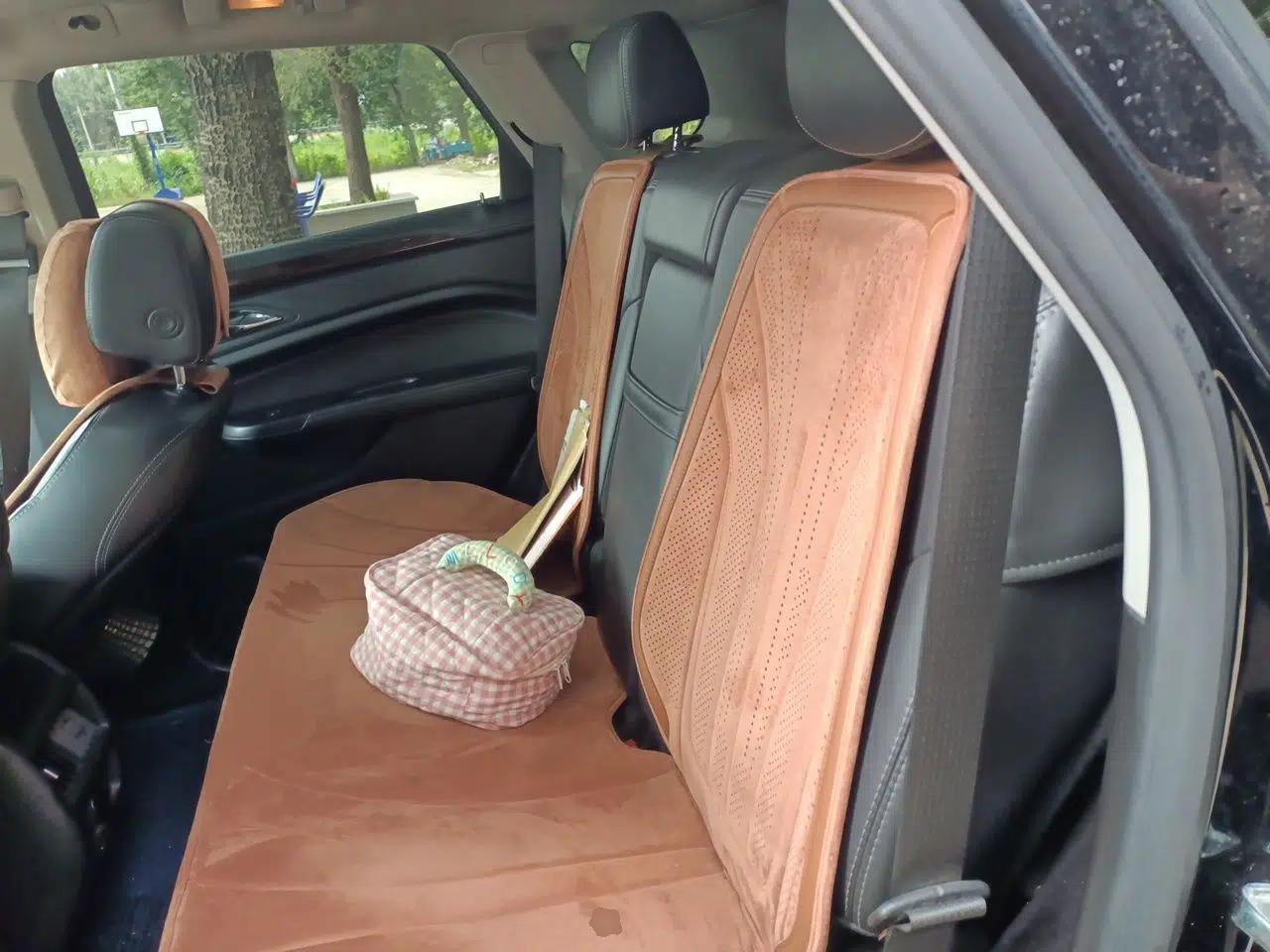 Cadillac SRX 2015 3.0L Elite Model — миниатюра 17