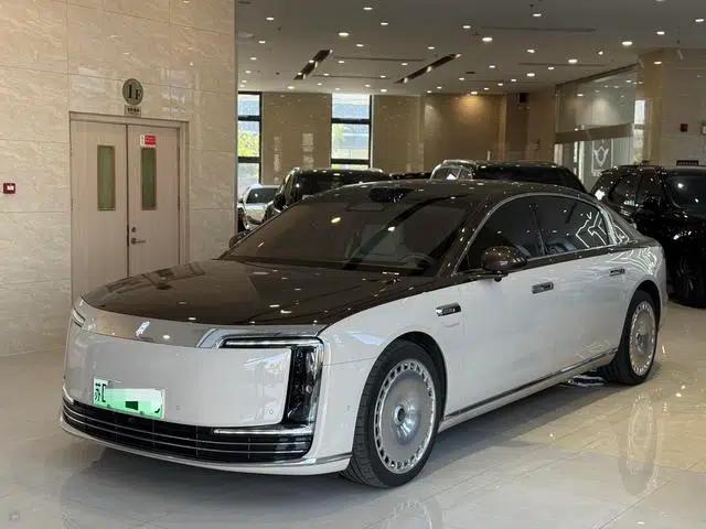 2025 S800 Premium Range Extended Star Executive Edition (4-seater)
