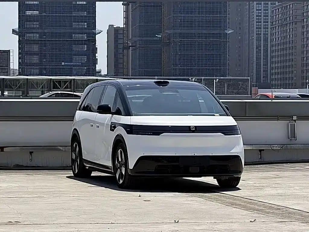 Jike MIX 2025 Intelligent Driving Edition — миниатюра 2