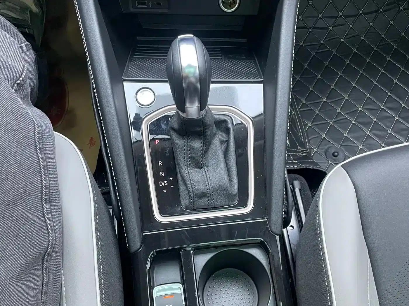 Jetta VS7 2023 280TSI Automatic High-Gloss Enjoy Edition — миниатюра 11