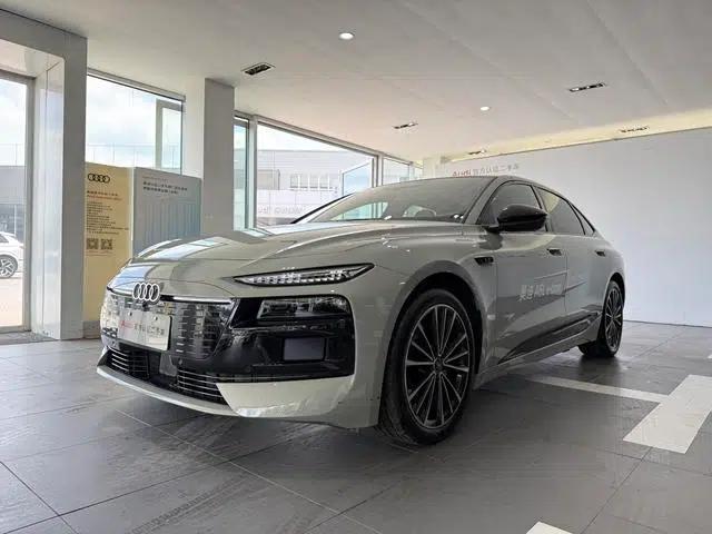 Audi A6L e-tron 2026 First Edition Qiankun Intelligent Driving Edition