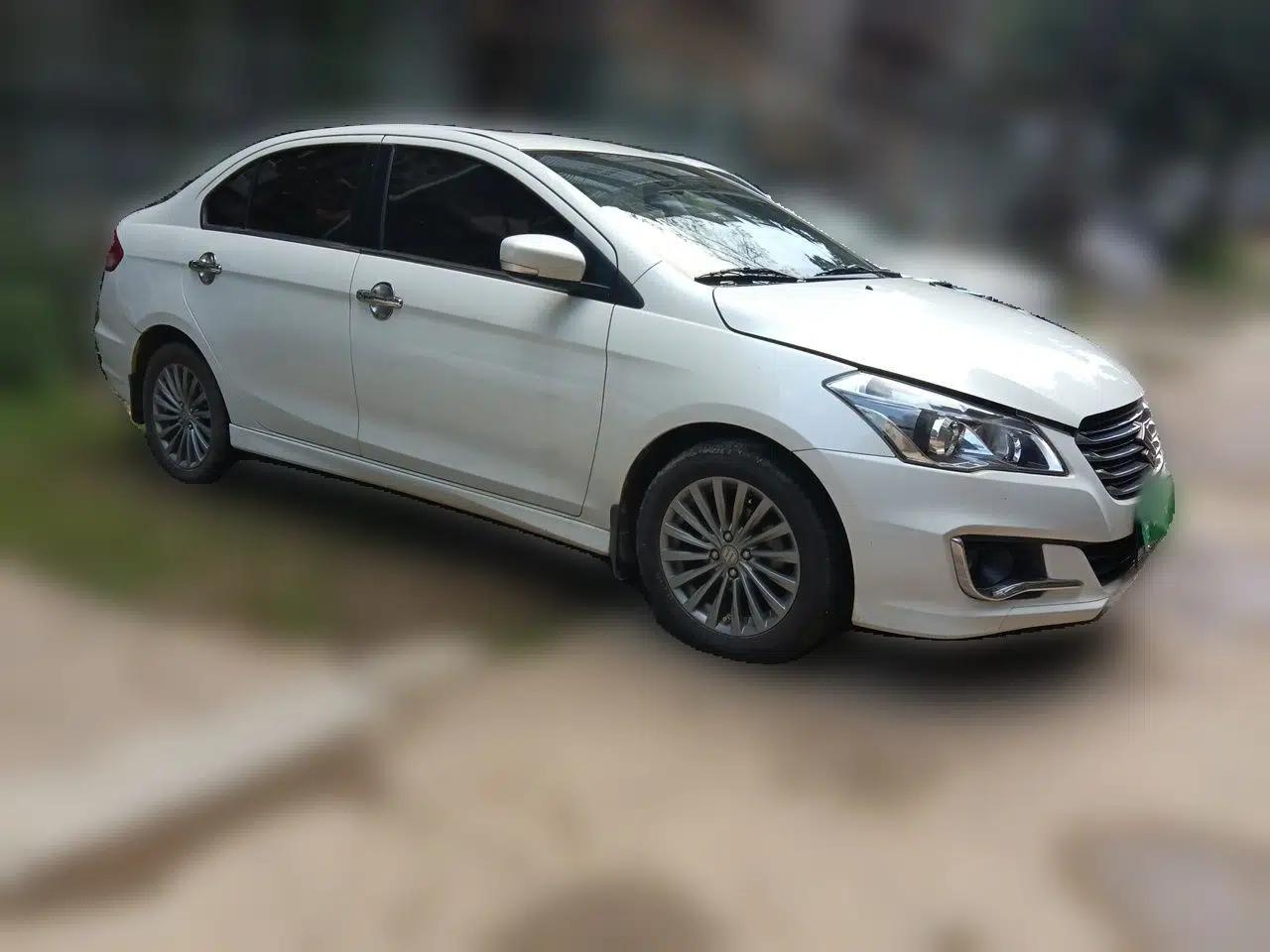 Suzuki Alivio 2015 1.6L Manual Enjoyment Model — миниатюра 3
