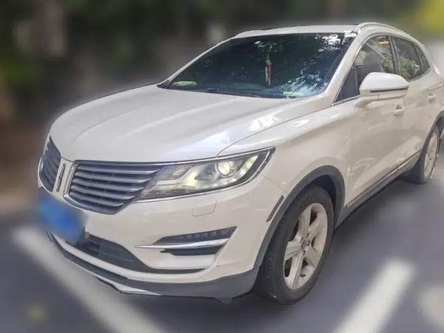 Lincoln MKC 2017 2.0T Two-Wheel Drive Deluxe Edition