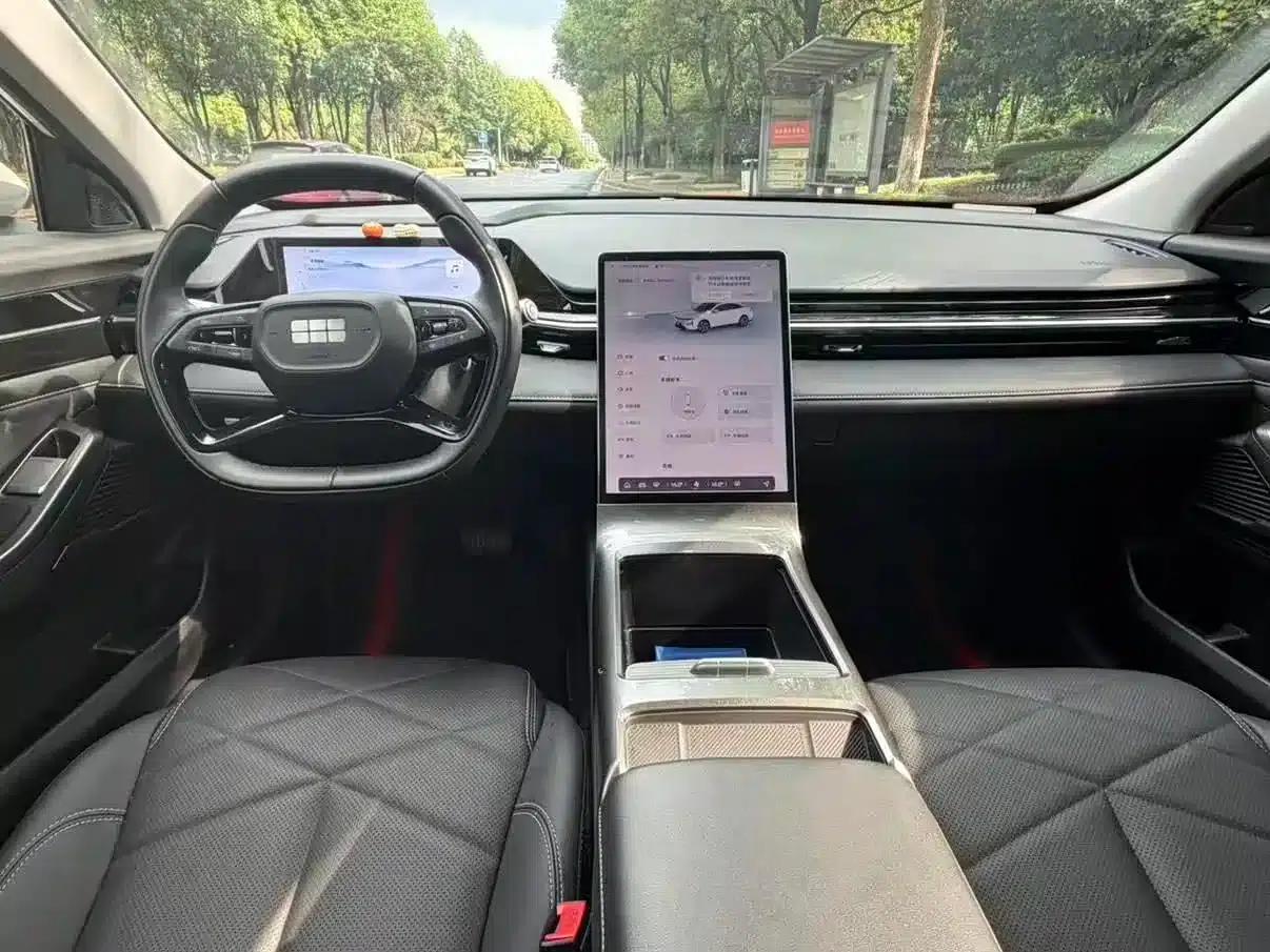 Galaxy L6 2025 EM-i 140km Starship Edition — миниатюра 8