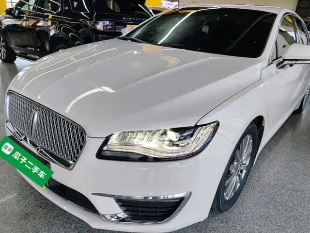 Lincoln MKZ 2020 2.0T Deluxe Edition