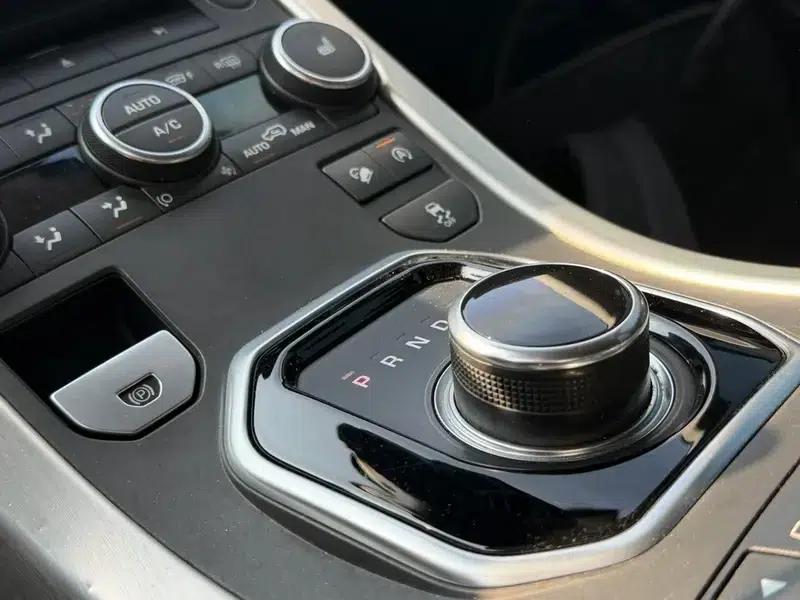 Range Rover Evoque 2017 2.0T SE PLUS Smart Edition — миниатюра 7