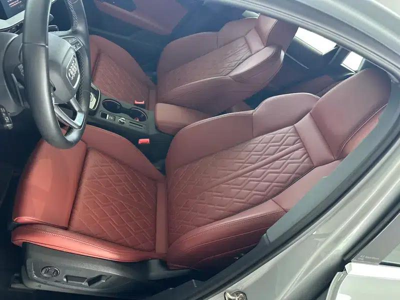 Audi A3 2025 Sportback 35 TFSI Flying Spur Luxury Edition + Luxury Package — миниатюра 18