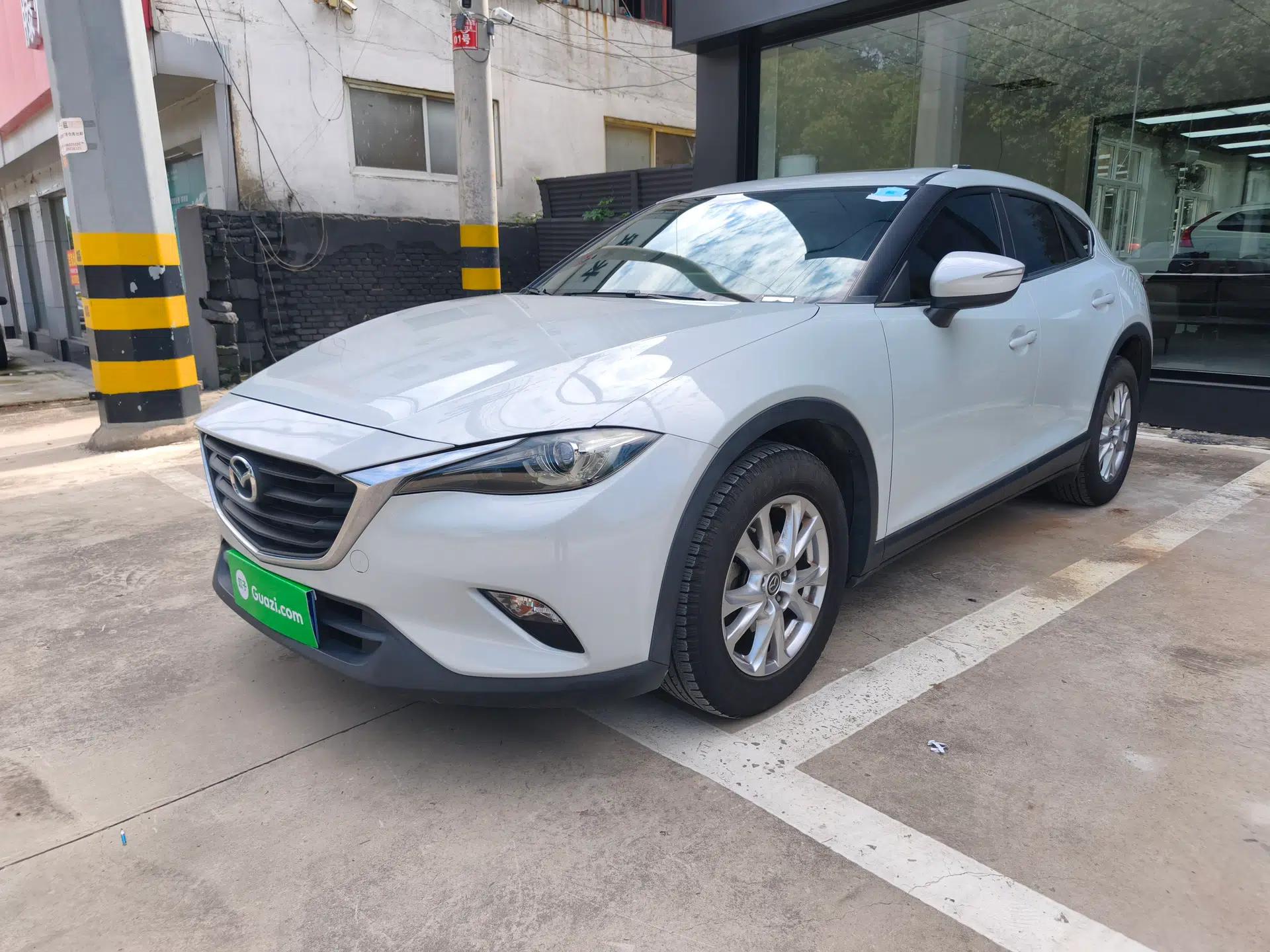 Mazda CX-4 2016 2.0L Automatic 2WD Blue Sky Dynamic Edition — миниатюра 1