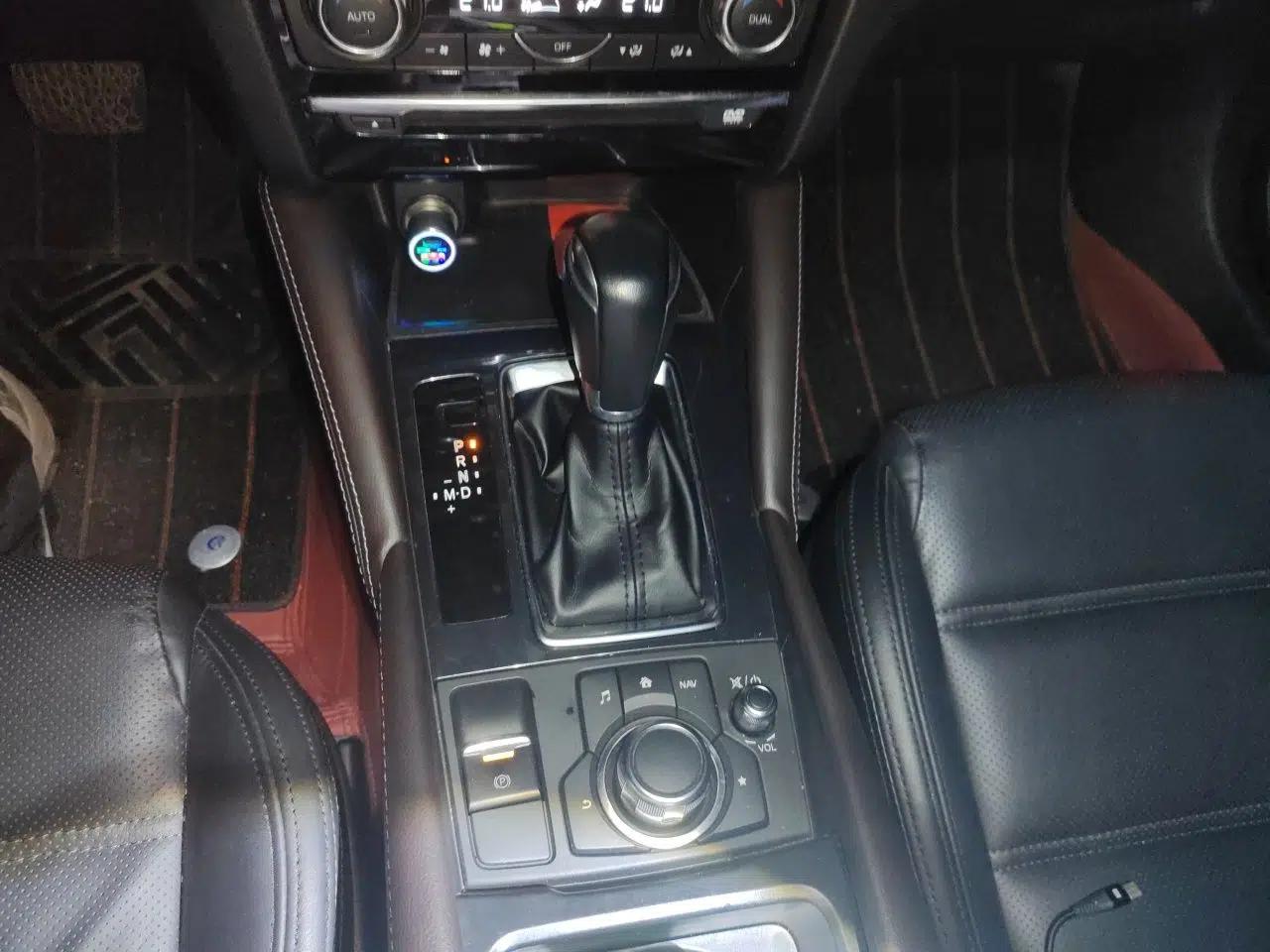 Mazda Atenza 2018 2.5L Skyactiv Sport Version China V Standard — миниатюра 14