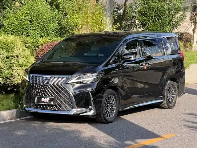 Lexus LM 2020 300h Four-Seat Executive Edition