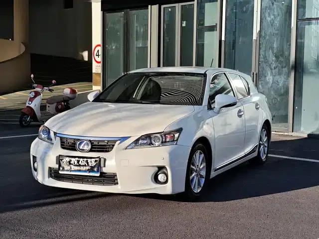 Lexus CT 2012 CT200h Leading Edition