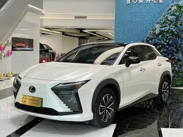 Lexus RZ 2023 450e AWD Luxury Edition