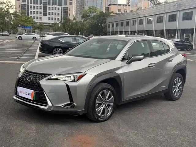 Lexus UX PHEV 2020 300e Pure Enjoyment Edition