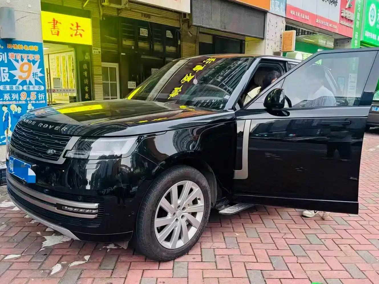 Range Rover 2024 3.0 L6 360PS Grand Edition — миниатюра 4