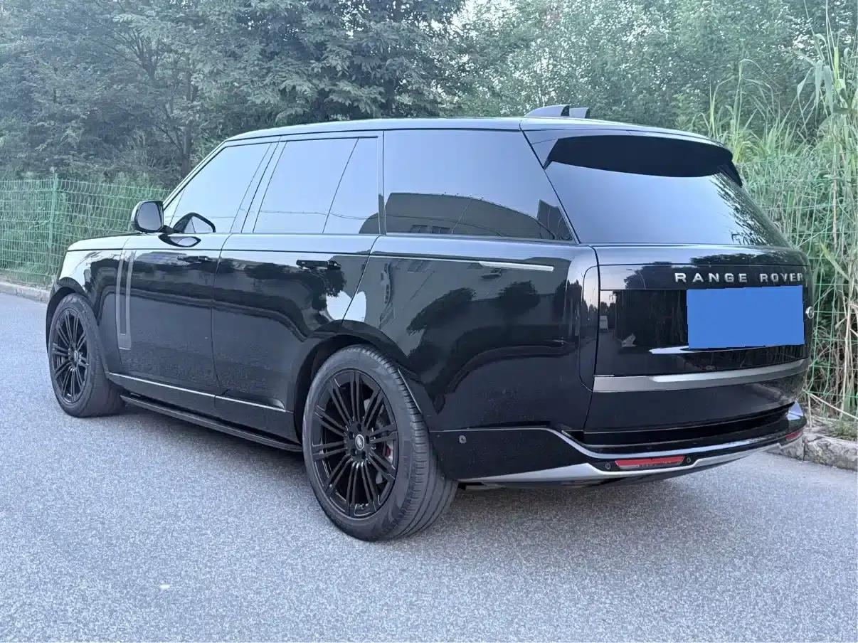 Range Rover 2023 3.0 L6 360PS Grand Edition — миниатюра 3