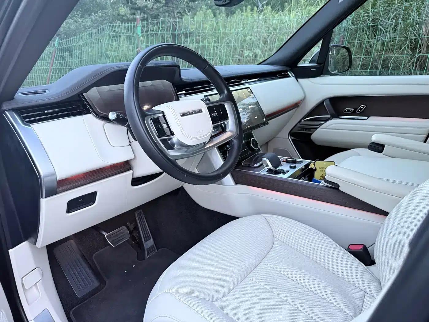 Range Rover 2023 3.0 L6 360PS Grand Edition — миниатюра 5