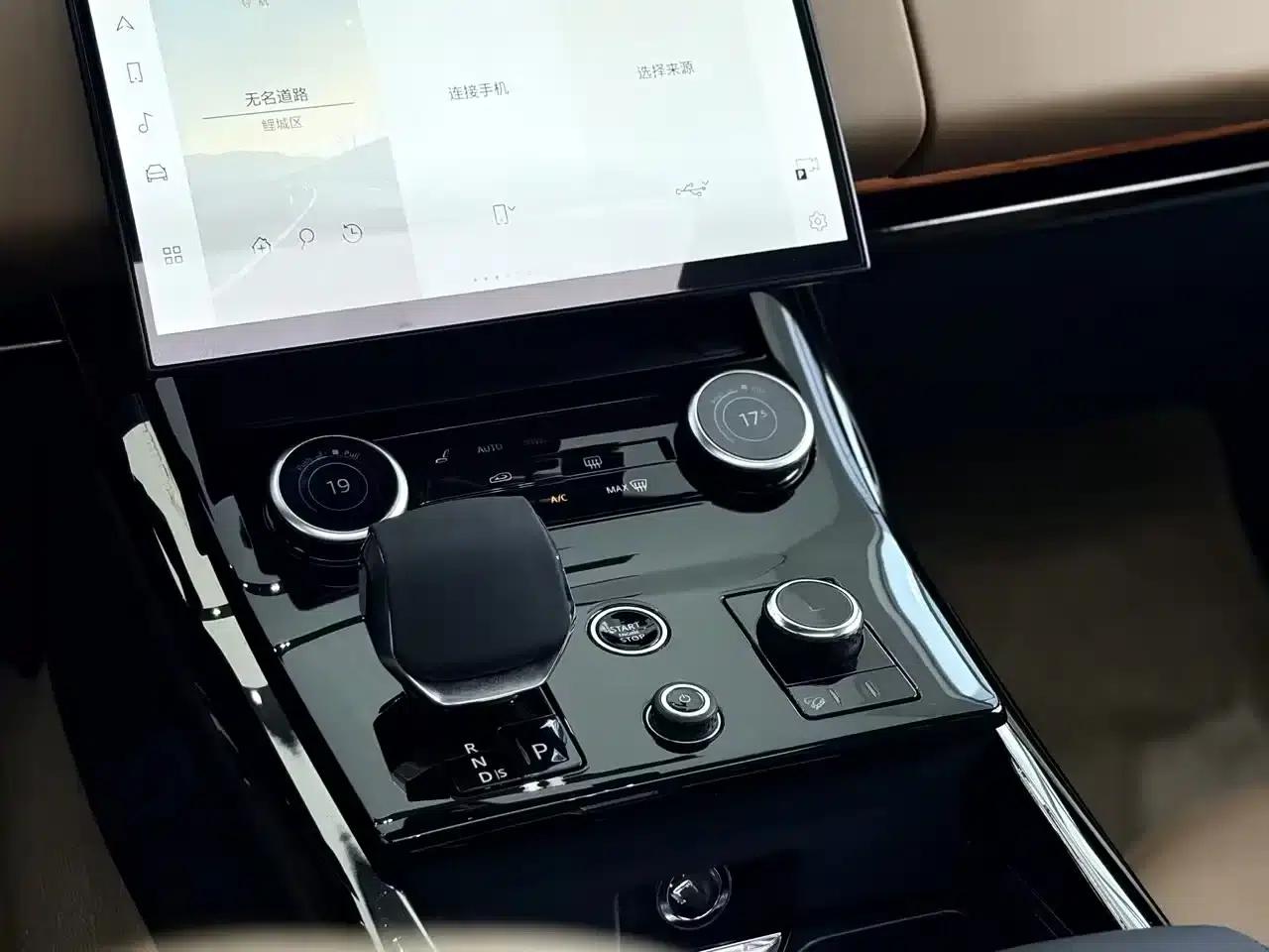 2023 Range Rover Sport 400PS Dynamic SE — миниатюра 12