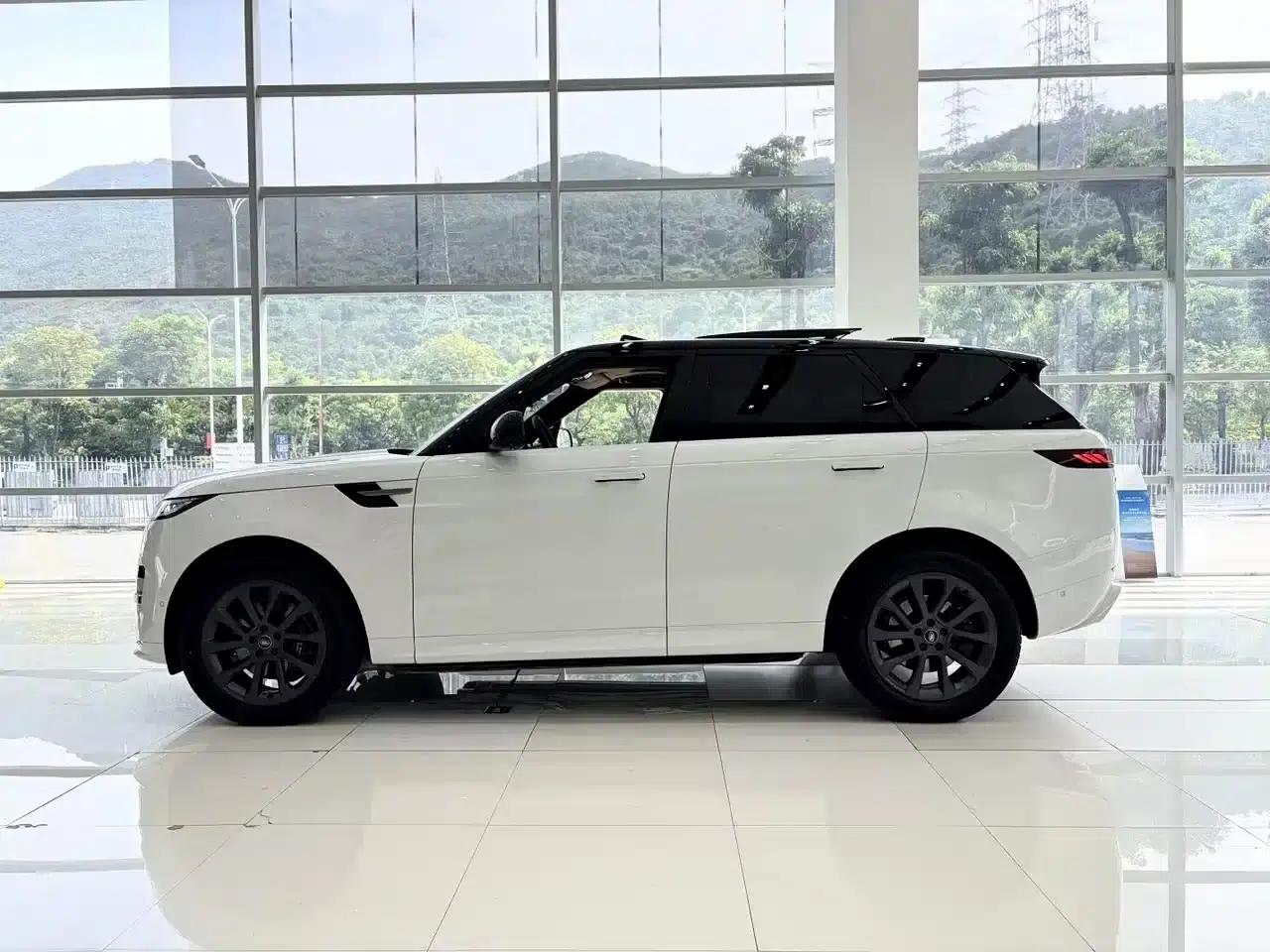 2023 Range Rover Sport 400PS Dynamic SE — миниатюра 4