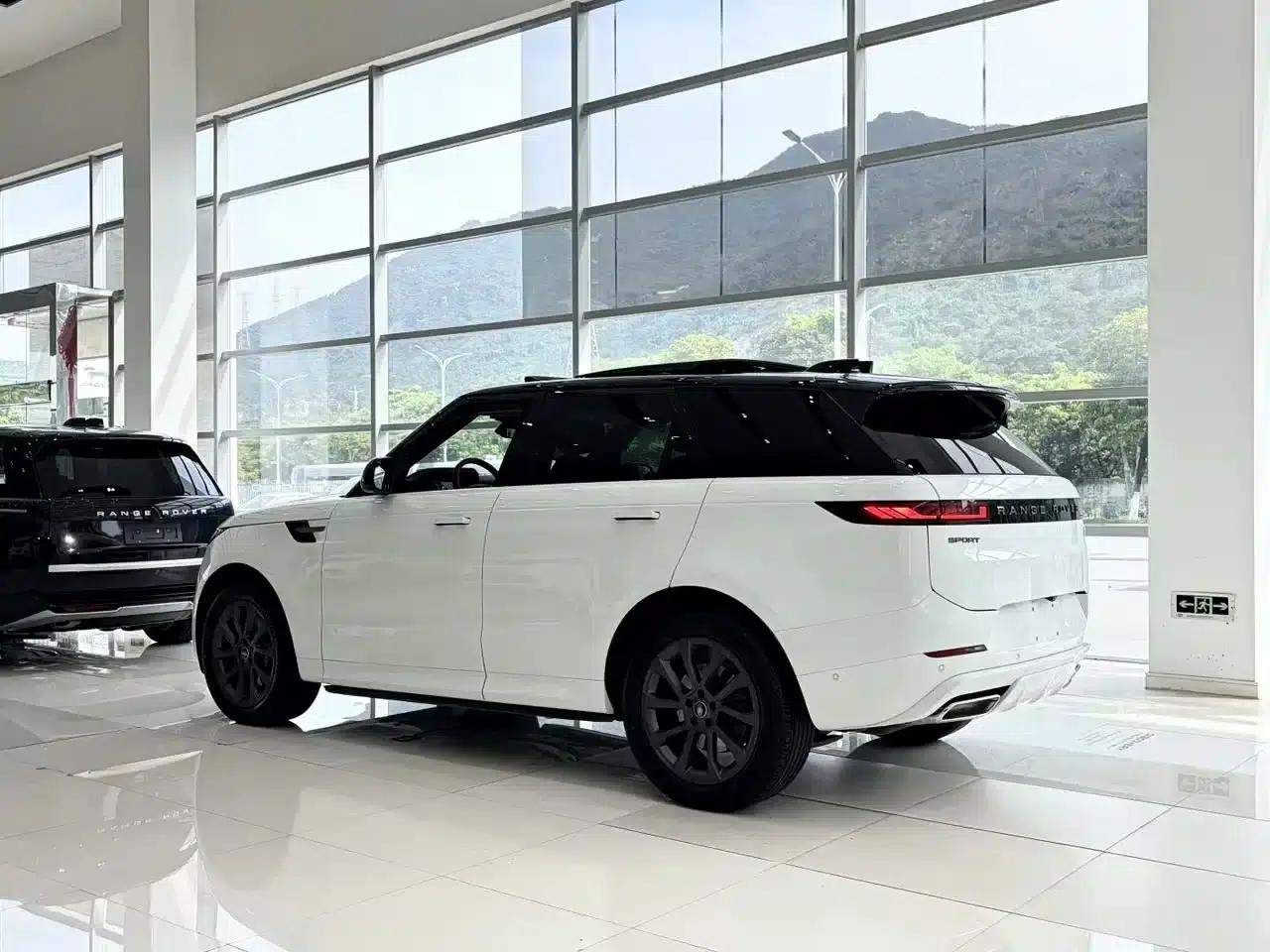2023 Range Rover Sport 400PS Dynamic SE — миниатюра 5