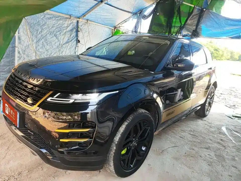 Range Rover Evoque 2023 Model, Evoque L 249PS Luxury Edition — миниатюра 1
