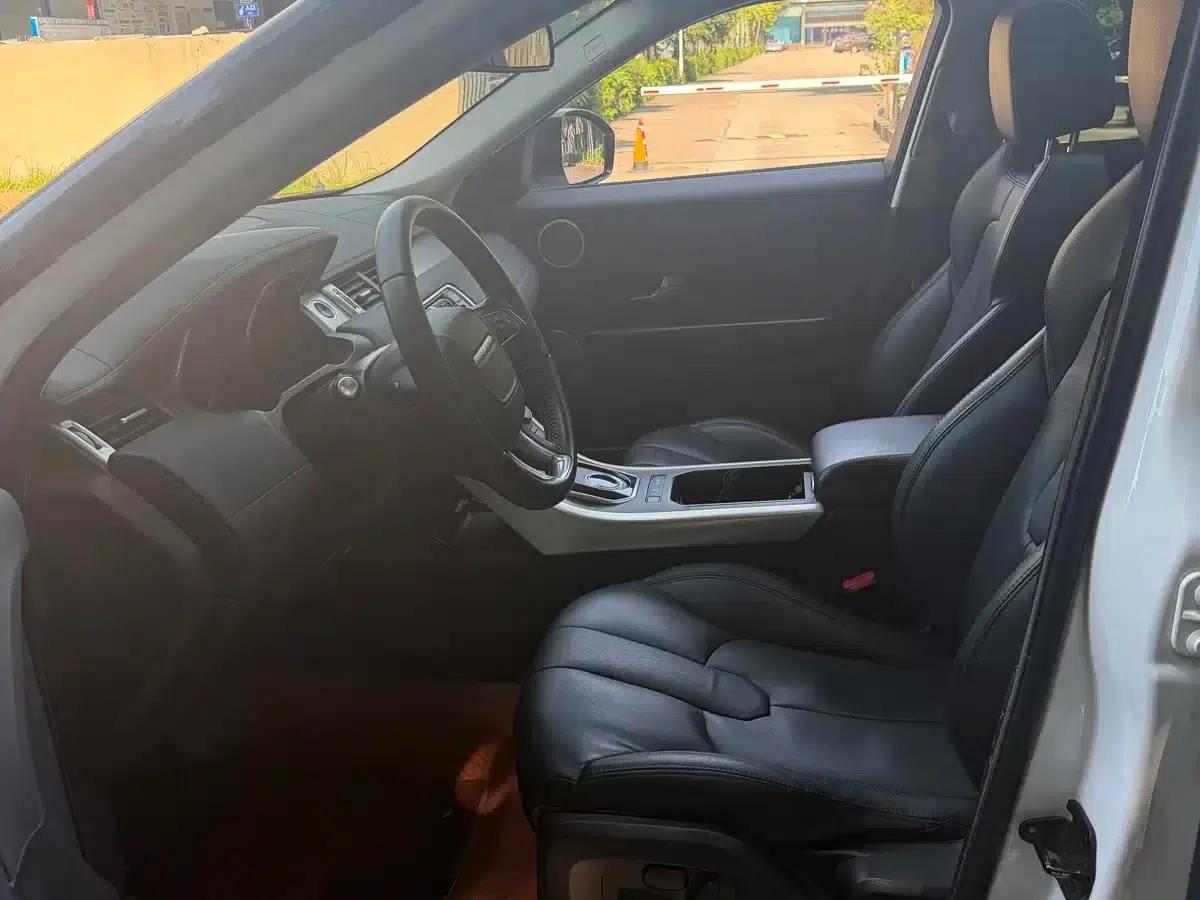 Range Rover Evoque 2015 2.0T 5-Door Smart Edition — миниатюра 13