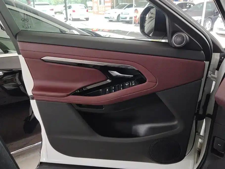 Range Rover Evoque 2022 Model, Evoque L 249PS R-Dynamic Luxury Edition — миниатюра 7
