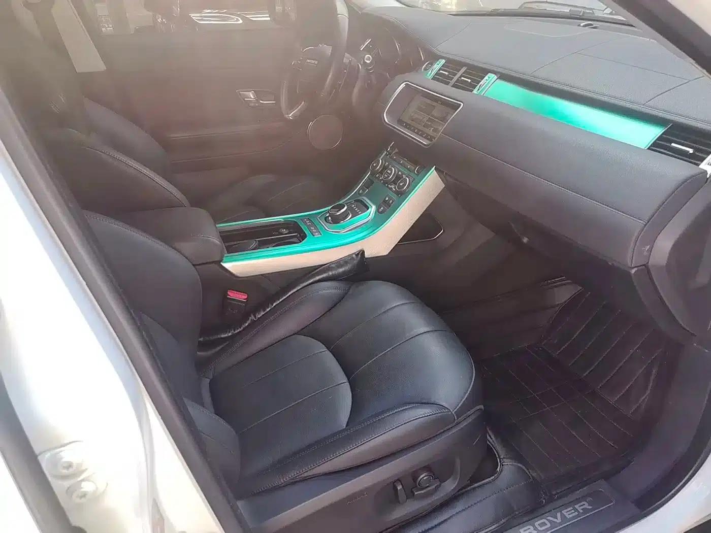 Range Rover Evoque 2018 240PS SE Smart Edition — миниатюра 4
