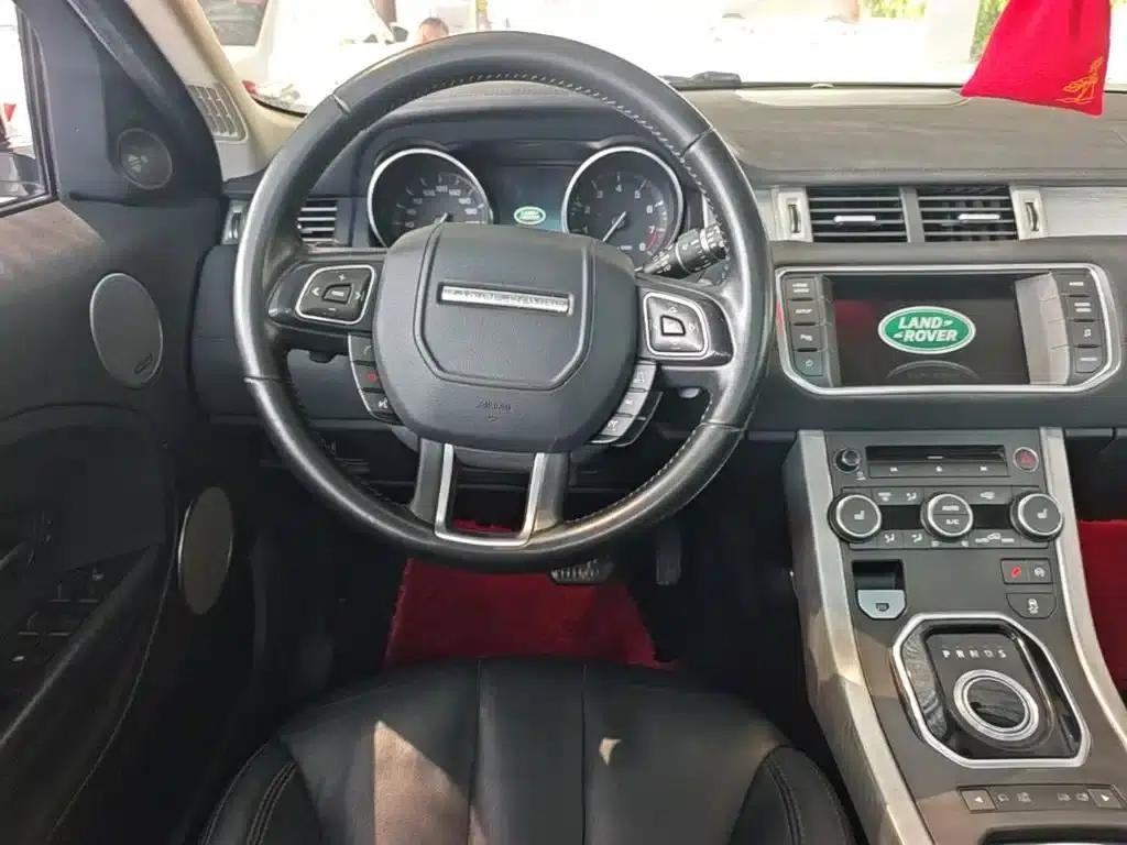 Range Rover Evoque 2015 2.0T 5-Door Fashion Edition — миниатюра 11