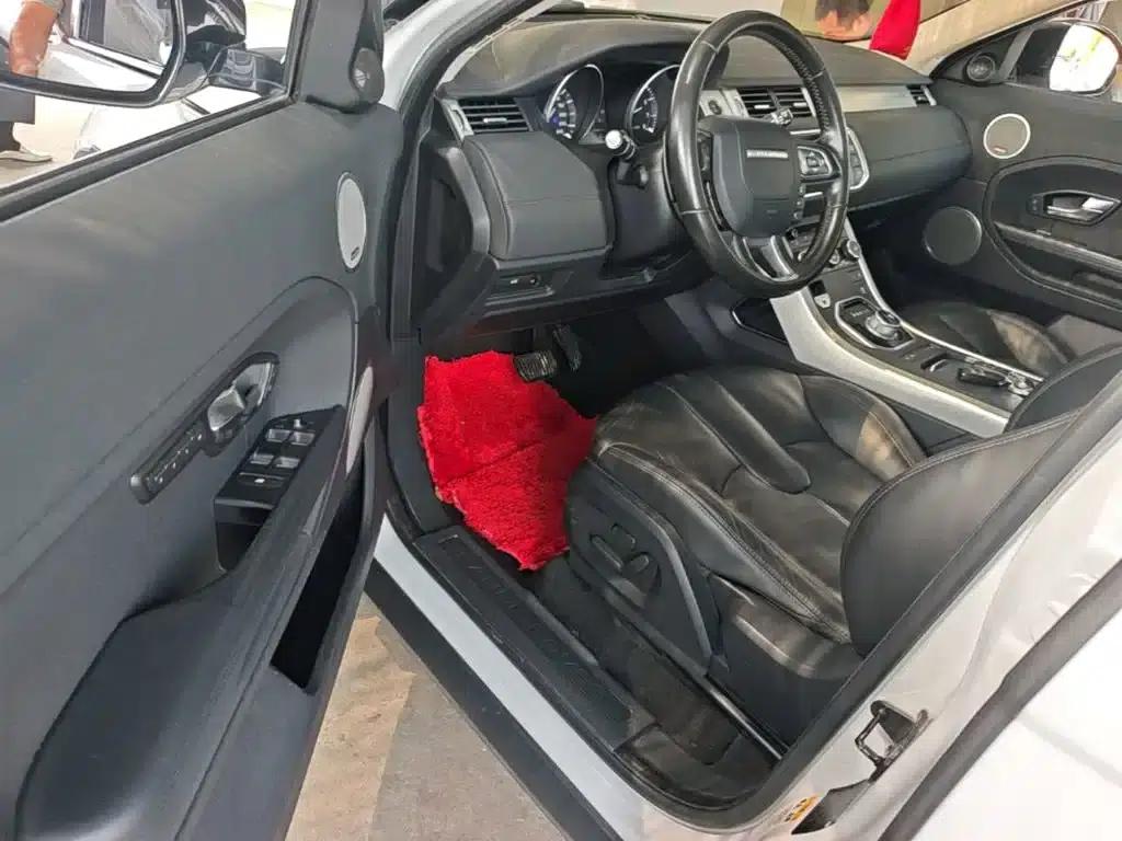 Range Rover Evoque 2015 2.0T 5-Door Fashion Edition — миниатюра 16