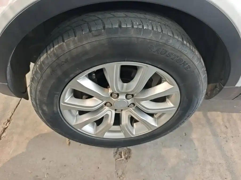 Range Rover Evoque 2015 2.0T 5-Door Fashion Edition — миниатюра 23