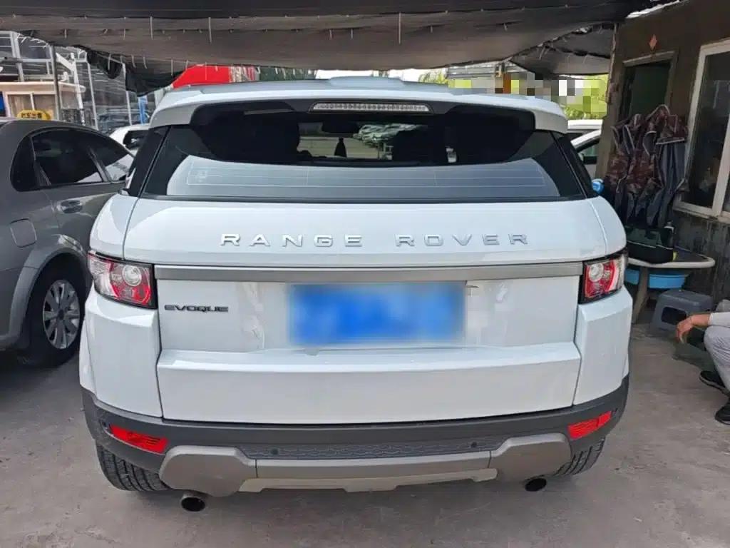 Range Rover Evoque 2015 2.0T 5-Door Fashion Edition — миниатюра 6