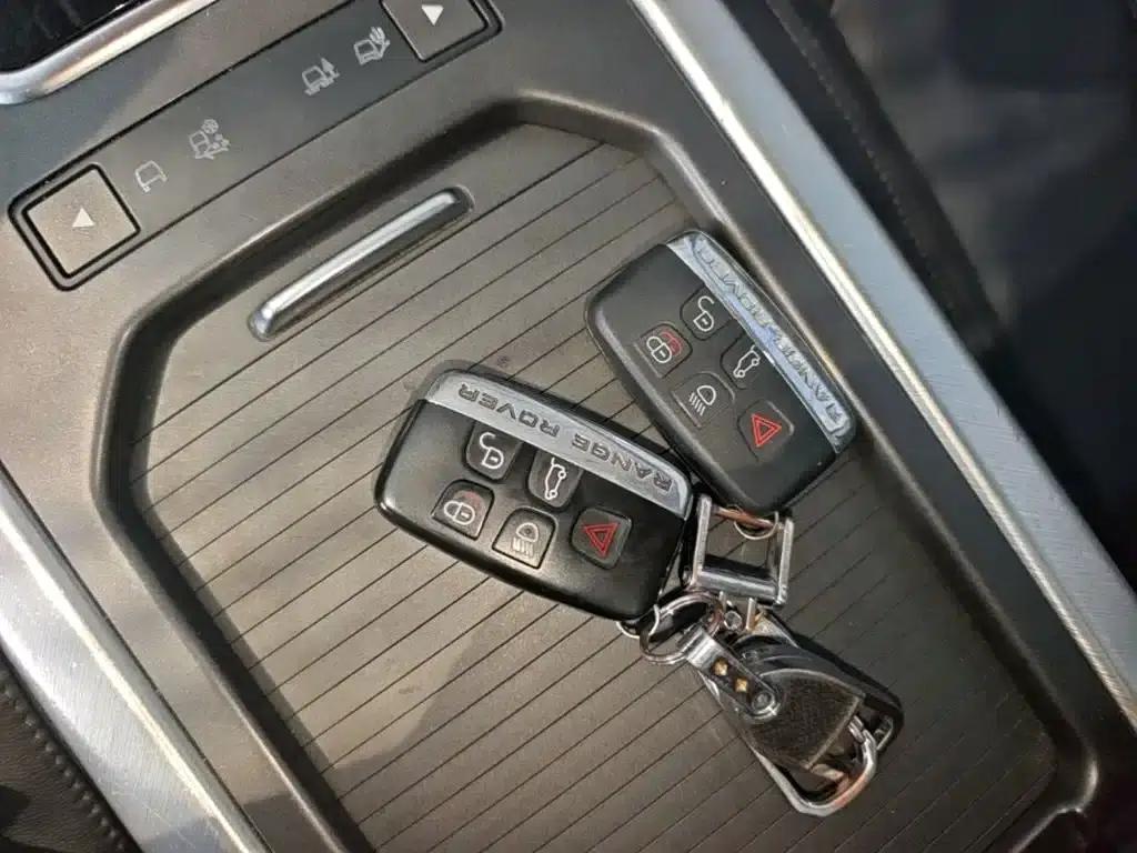 Range Rover Evoque 2015 2.0T 5-Door Fashion Edition — миниатюра 9