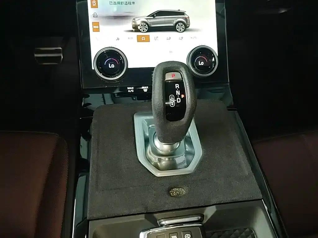 Range Rover Evoque 2023 Model, Evoque L 249PS Luxury Edition — миниатюра 14